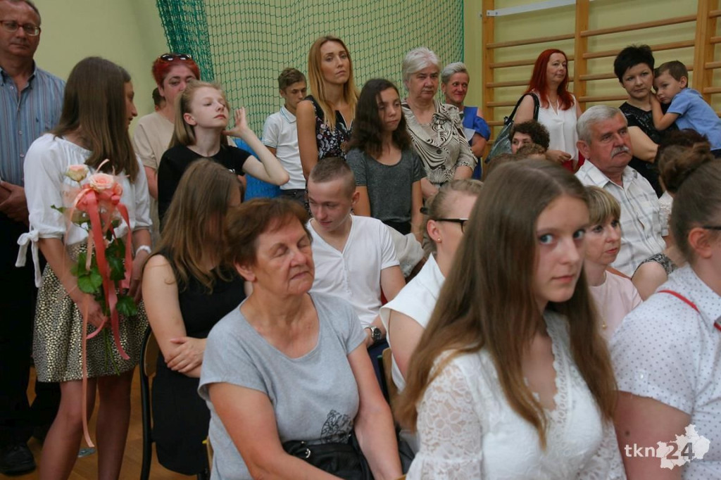 Uczniowie mają już wakacje! Z kamerą odwiedziliśmy nasze szkoły [wideo, zdjęcia]