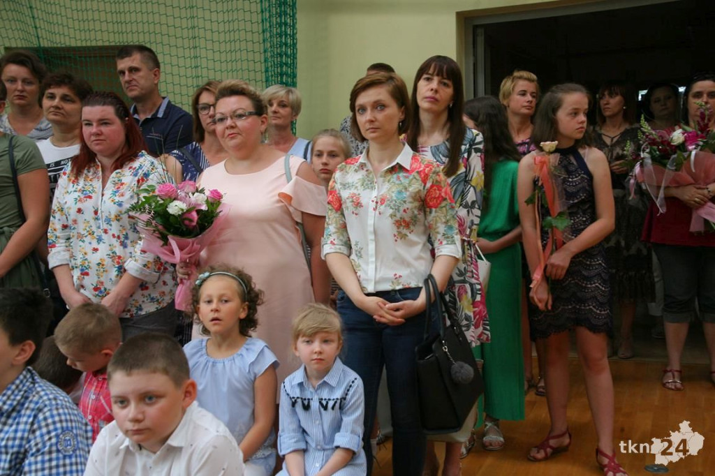 Uczniowie mają już wakacje! Z kamerą odwiedziliśmy nasze szkoły [wideo, zdjęcia]