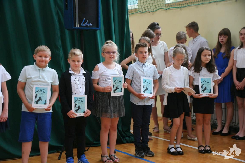 Uczniowie mają już wakacje! Z kamerą odwiedziliśmy nasze szkoły [wideo, zdjęcia]