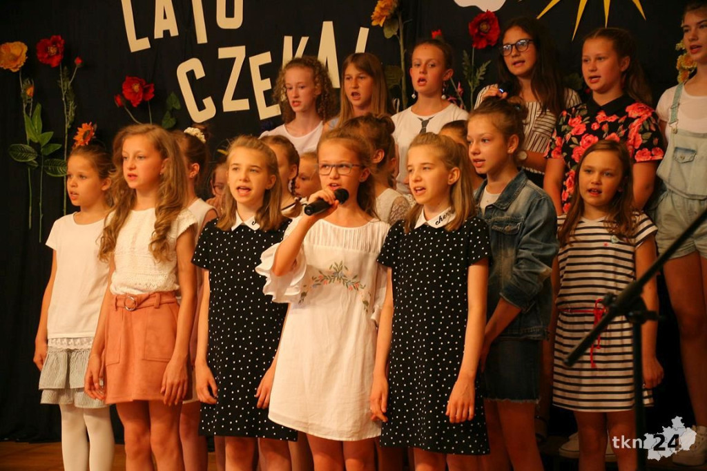 Uczniowie mają już wakacje! Z kamerą odwiedziliśmy nasze szkoły [wideo, zdjęcia]