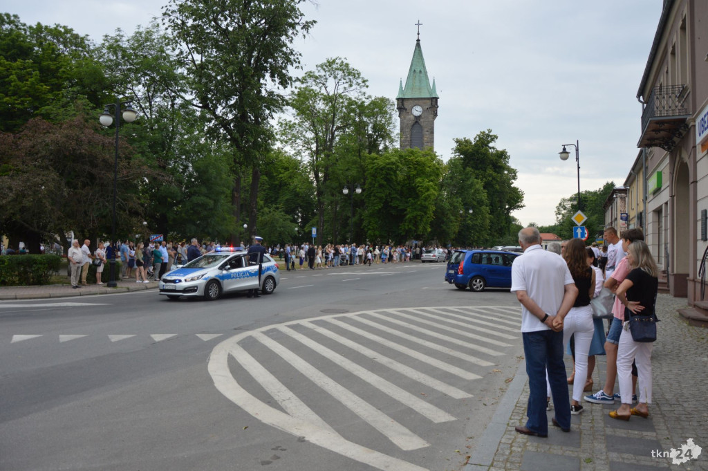 Wierni uczestniczyli w procesji na uroczystość Bożego Ciała [wideo, zdjęcia]