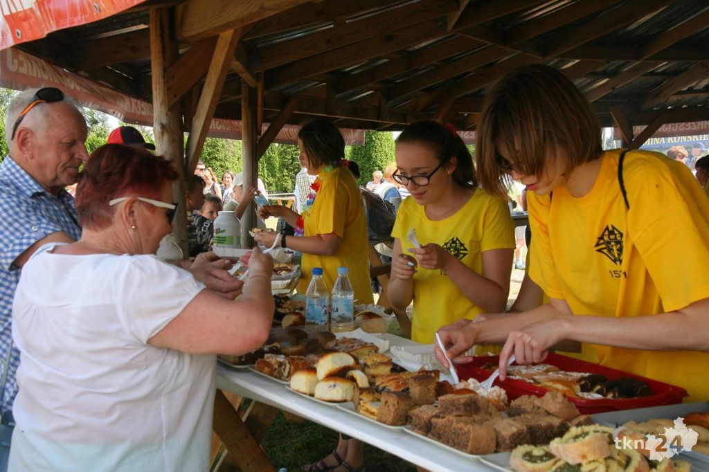 Fotorelacja: Trwa parafialny piknik. Wieczorem koncert Maleo Reggae Rockers