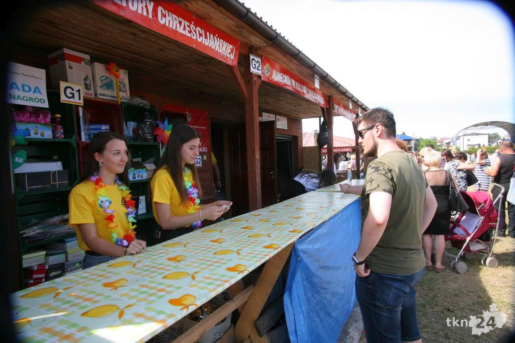Fotorelacja: Trwa parafialny piknik. Wieczorem koncert Maleo Reggae Rockers