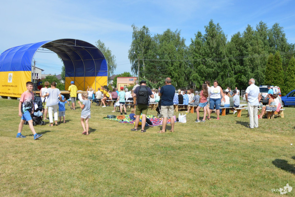 Fotorelacja: Trwa parafialny piknik. Wieczorem koncert Maleo Reggae Rockers