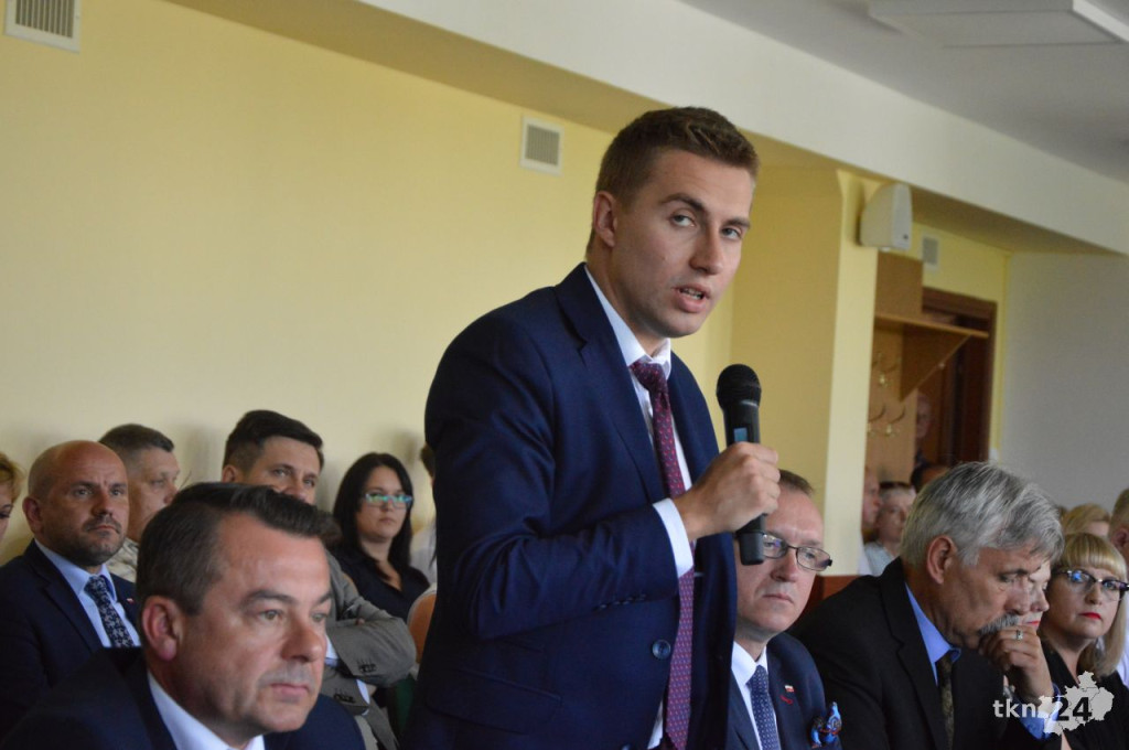Zmiany! Starosta Piec, wice Skowron, Kowalczyk przewodniczącym! [WIDEO]