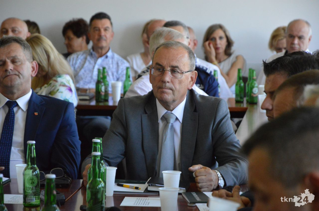 Zmiany! Starosta Piec, wice Skowron, Kowalczyk przewodniczącym! [WIDEO]