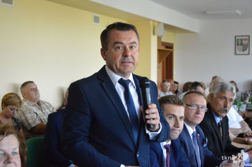 Zmiany! Starosta Piec, wice Skowron, Kowalczyk przewodniczącym! [WIDEO]