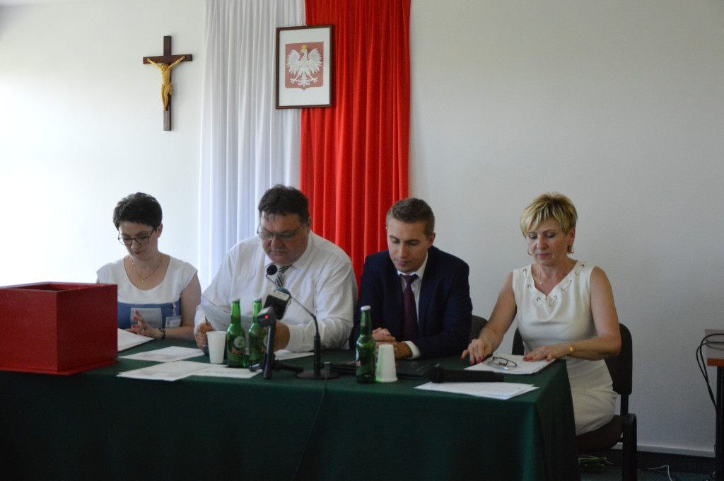 Zmiany! Starosta Piec, wice Skowron, Kowalczyk przewodniczącym! [WIDEO]