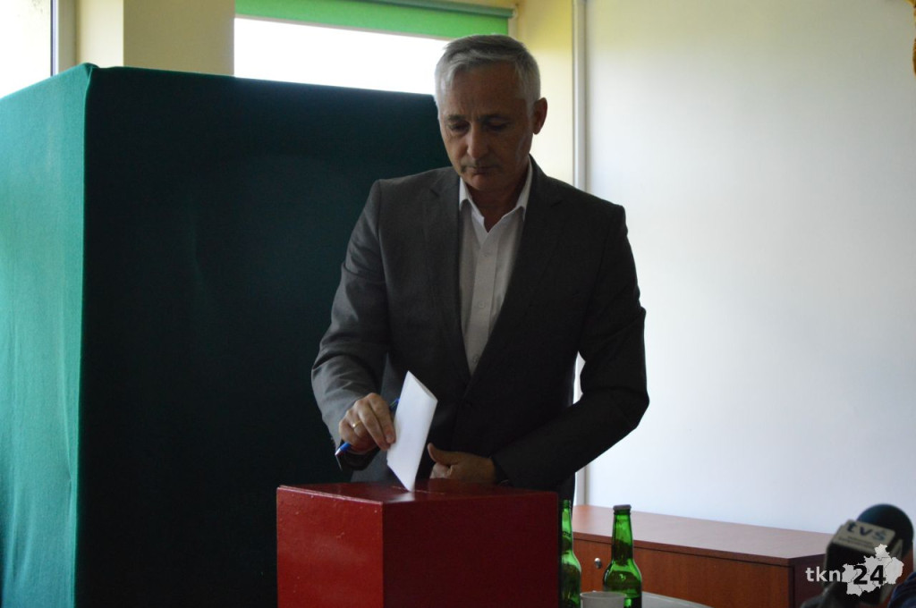 Zbigniew Kowalczyk nowym przewodniczącym Rady Powiatu Koneckiego! [fotogaleria]