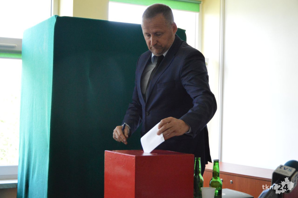 Zbigniew Kowalczyk nowym przewodniczącym Rady Powiatu Koneckiego! [fotogaleria]