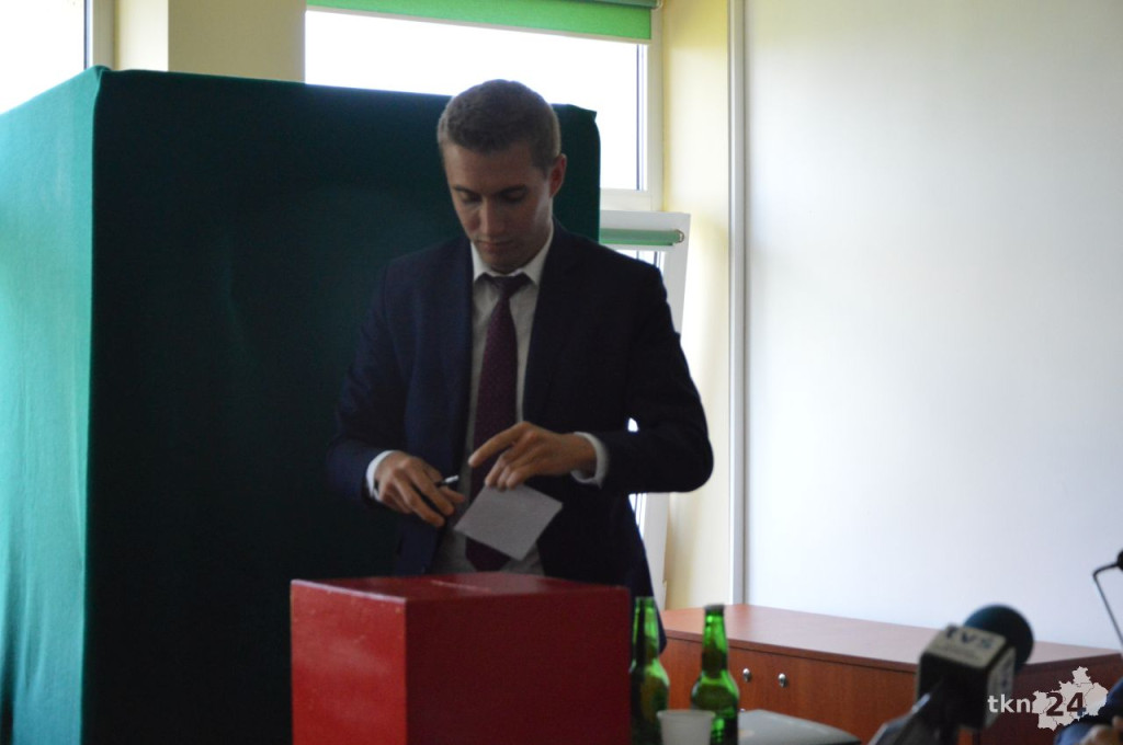 Zbigniew Kowalczyk nowym przewodniczącym Rady Powiatu Koneckiego! [fotogaleria]
