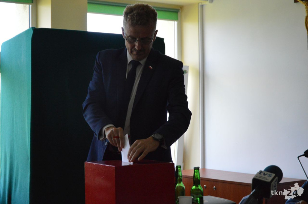 Zbigniew Kowalczyk nowym przewodniczącym Rady Powiatu Koneckiego! [fotogaleria]