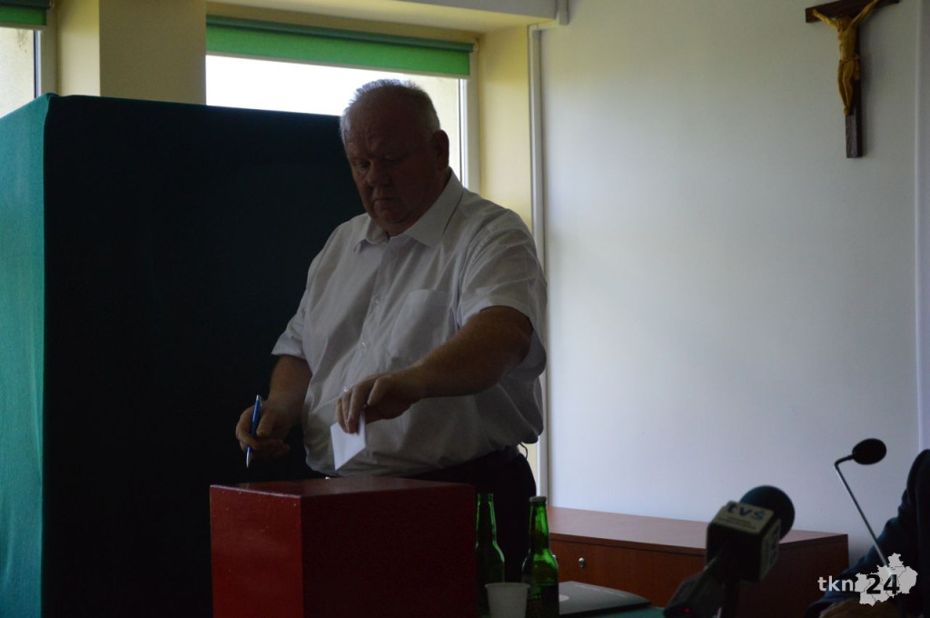 Zbigniew Kowalczyk nowym przewodniczącym Rady Powiatu Koneckiego! [fotogaleria]