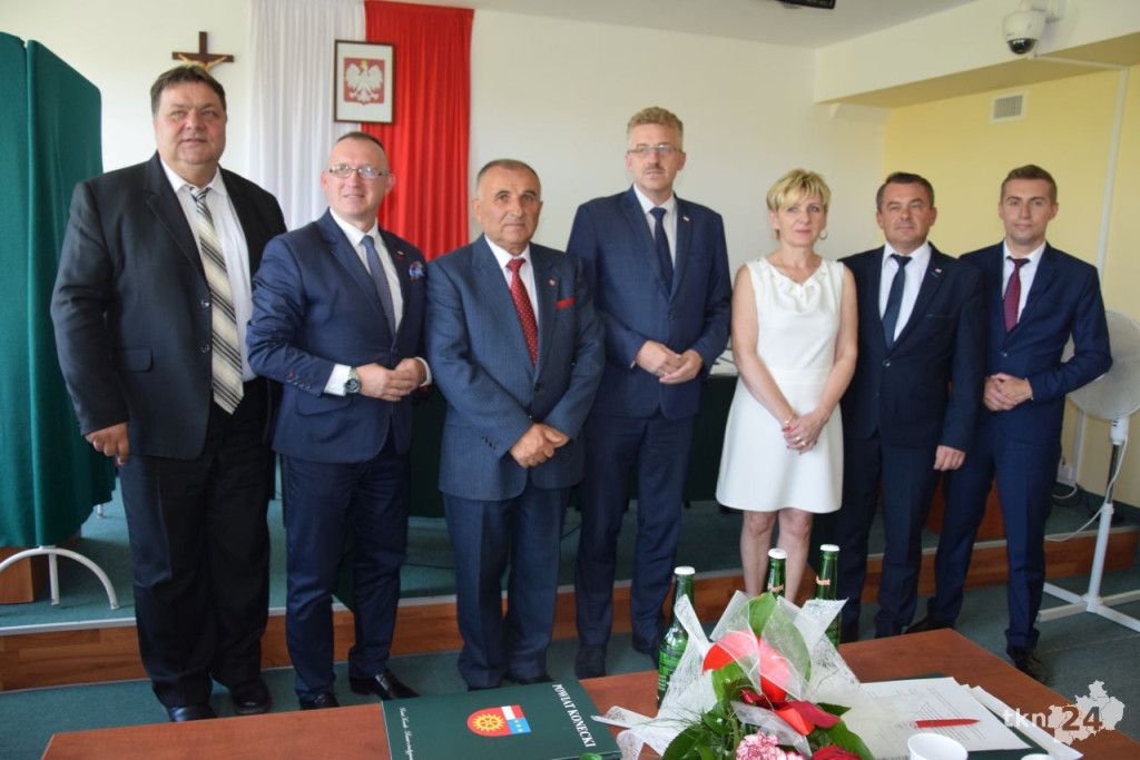 NA ŻYWO: Grzegorz Piec starostą koneckim! Skowron wicestarostą. Zbigniew Kowalczyk szefem rady
