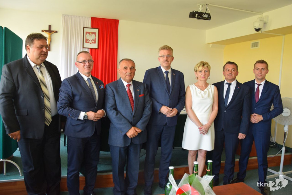 NA ŻYWO: Grzegorz Piec starostą koneckim! Skowron wicestarostą. Zbigniew Kowalczyk szefem rady