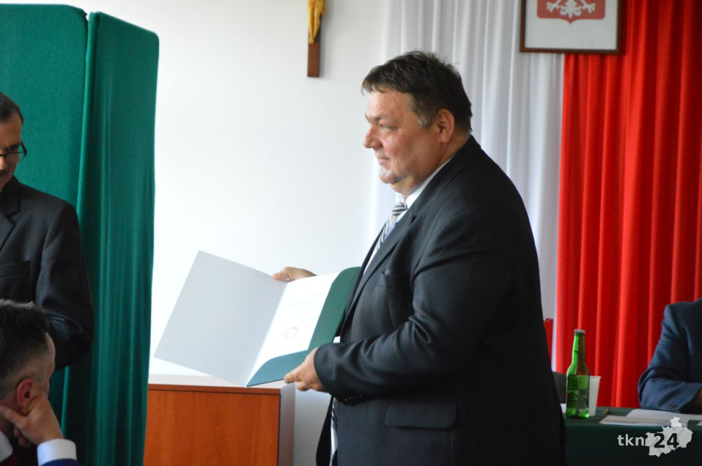 NA ŻYWO: Grzegorz Piec starostą koneckim! Skowron wicestarostą. Zbigniew Kowalczyk szefem rady