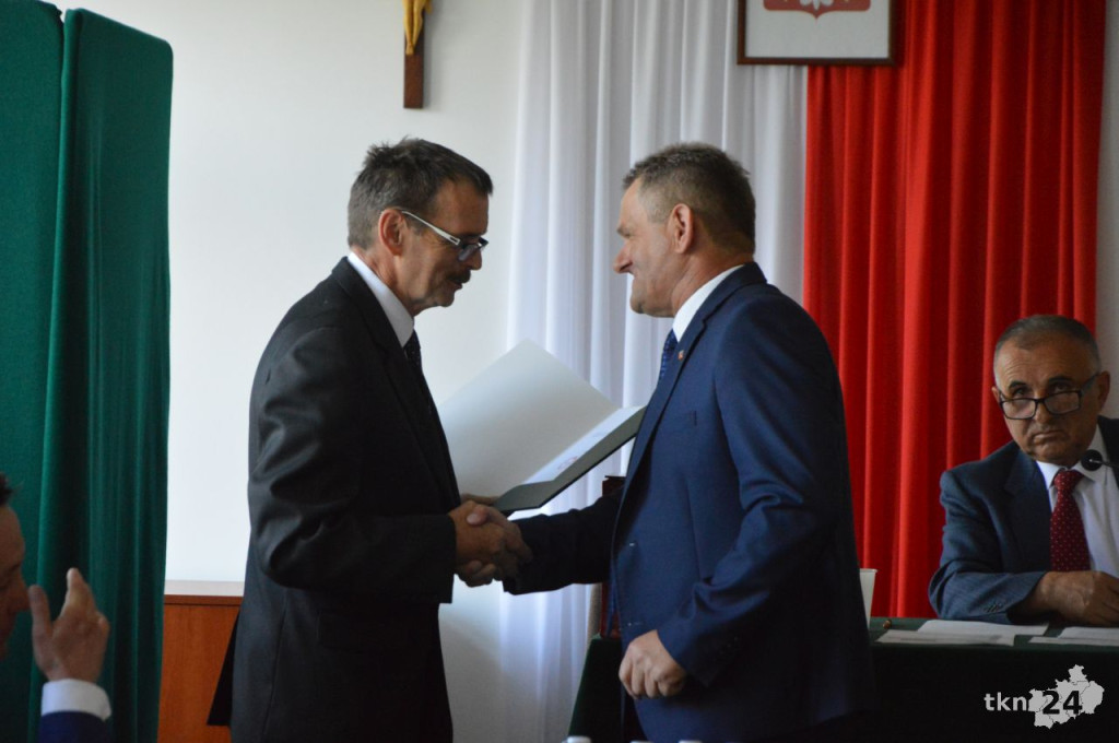 NA ŻYWO: Grzegorz Piec starostą koneckim! Skowron wicestarostą. Zbigniew Kowalczyk szefem rady