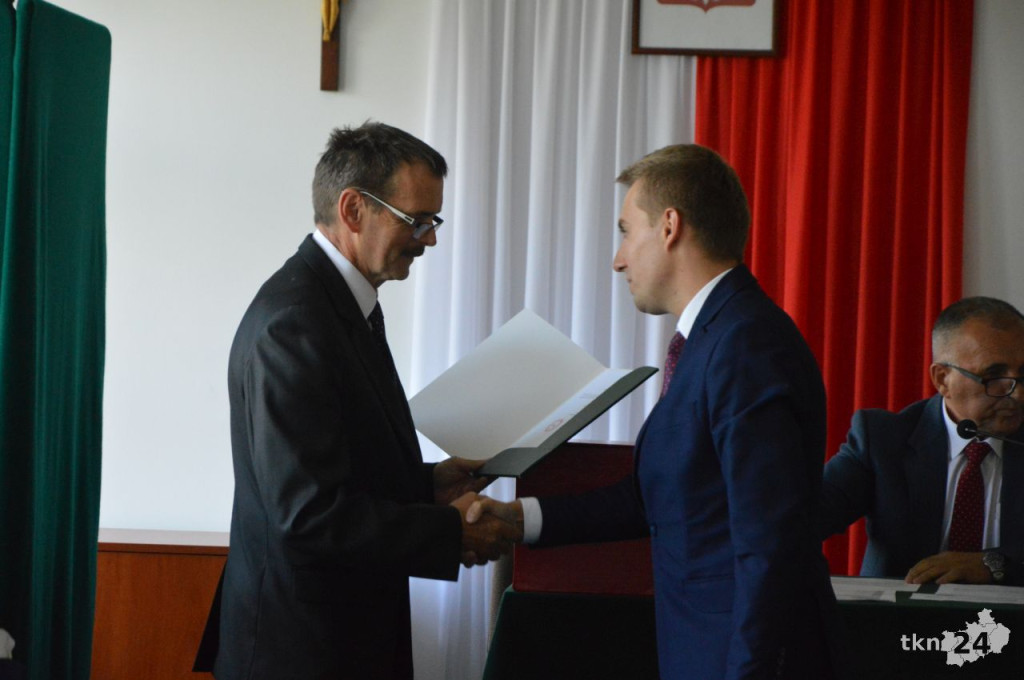 NA ŻYWO: Grzegorz Piec starostą koneckim! Skowron wicestarostą. Zbigniew Kowalczyk szefem rady