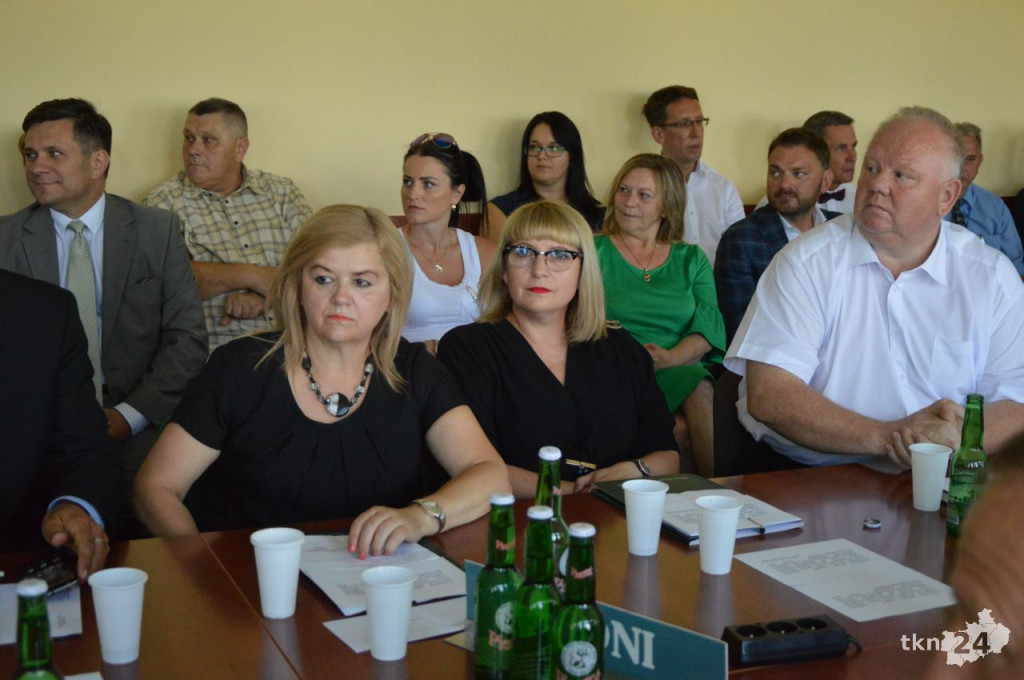 NA ŻYWO: Grzegorz Piec starostą koneckim! Skowron wicestarostą. Zbigniew Kowalczyk szefem rady