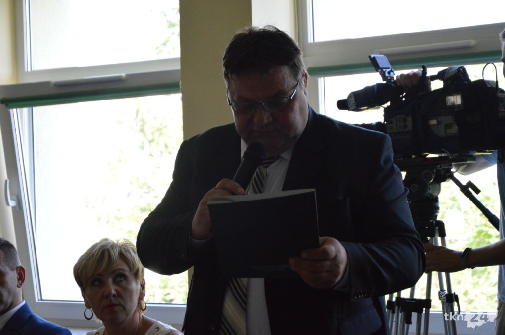 NA ŻYWO: Grzegorz Piec starostą koneckim! Skowron wicestarostą. Zbigniew Kowalczyk szefem rady