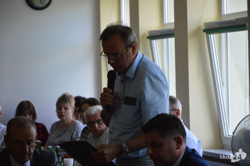 NA ŻYWO: Grzegorz Piec starostą koneckim! Skowron wicestarostą. Zbigniew Kowalczyk szefem rady