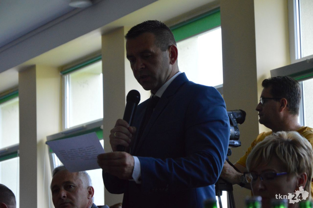 NA ŻYWO: Grzegorz Piec starostą koneckim! Skowron wicestarostą. Zbigniew Kowalczyk szefem rady