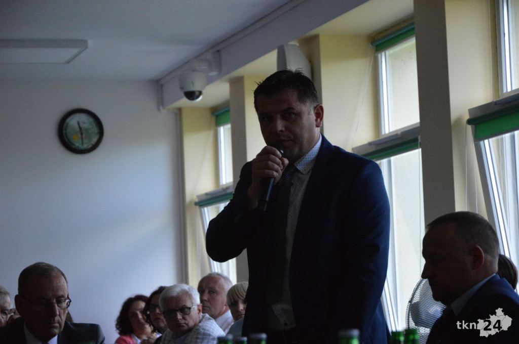 NA ŻYWO: Grzegorz Piec starostą koneckim! Skowron wicestarostą. Zbigniew Kowalczyk szefem rady