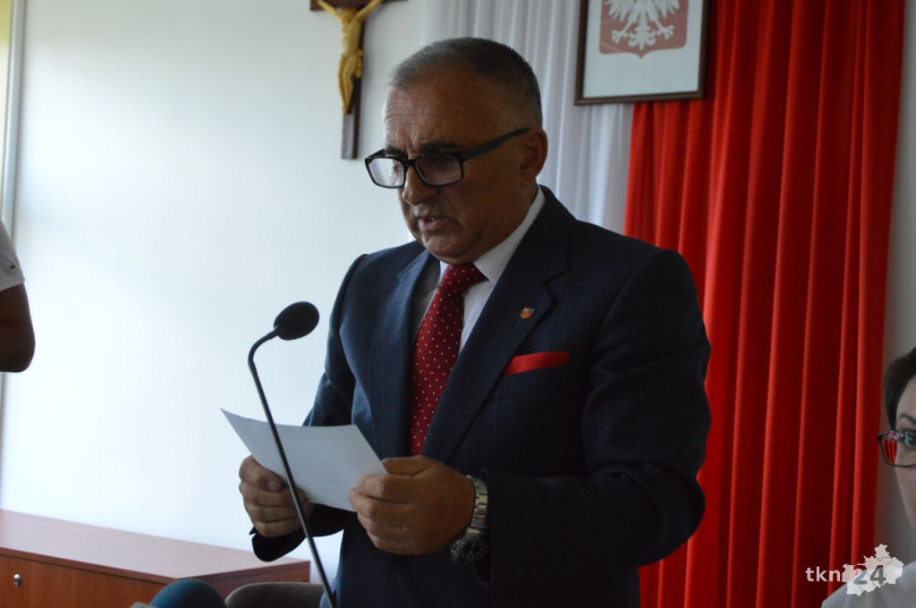 NA ŻYWO: Grzegorz Piec starostą koneckim! Skowron wicestarostą. Zbigniew Kowalczyk szefem rady