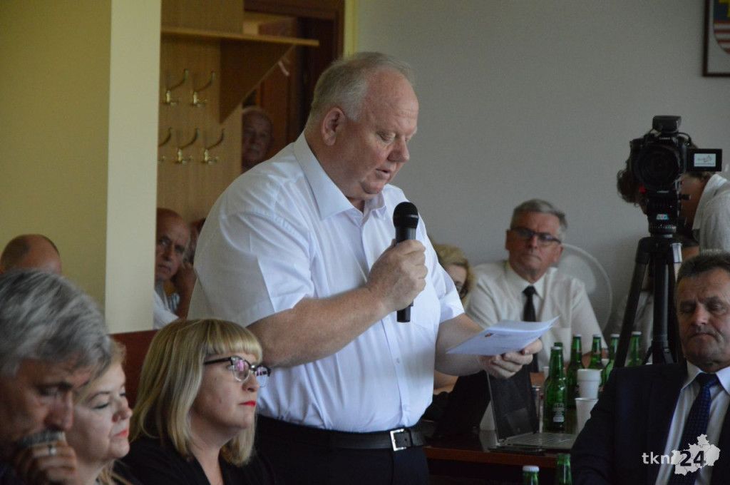 NA ŻYWO: Grzegorz Piec starostą koneckim! Skowron wicestarostą. Zbigniew Kowalczyk szefem rady