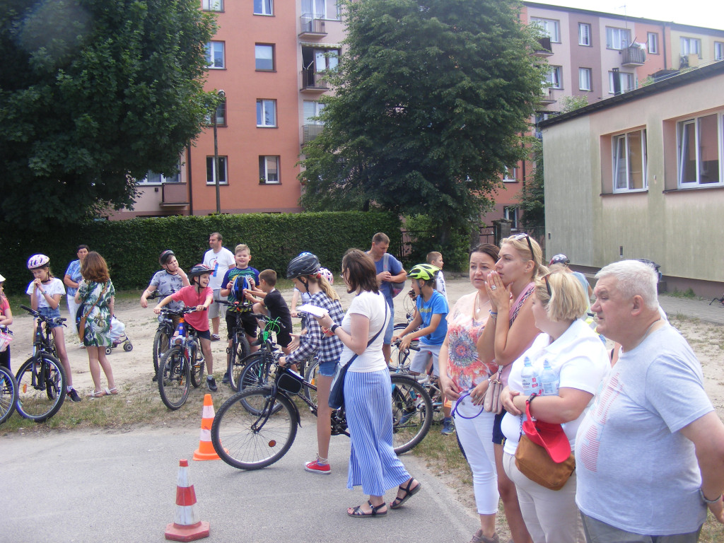 `Bezpieczne Wakacje` z konecką `Dwójką`
