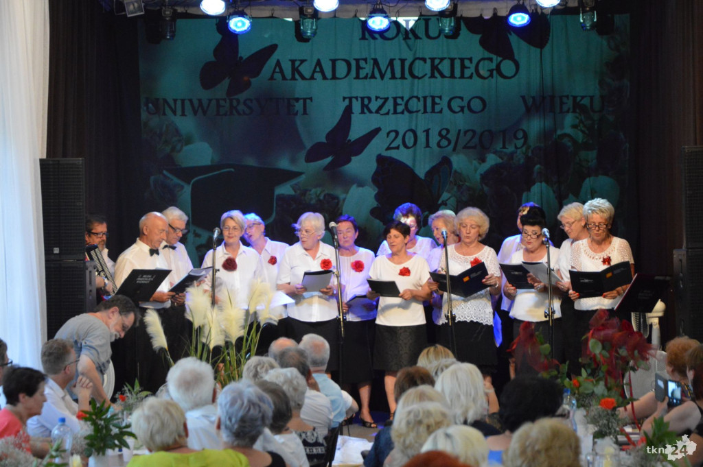 Zakończenie roku Uniwersytetu Trzeciego Wieku w Końskich [wideo, zdjęcia]