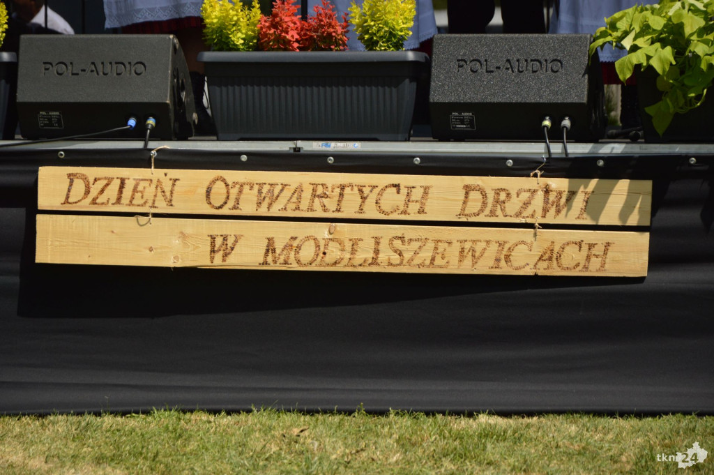 Mnóstwo osób na wielkim rolniczym święcie w Modliszewicach [fotorelacja]