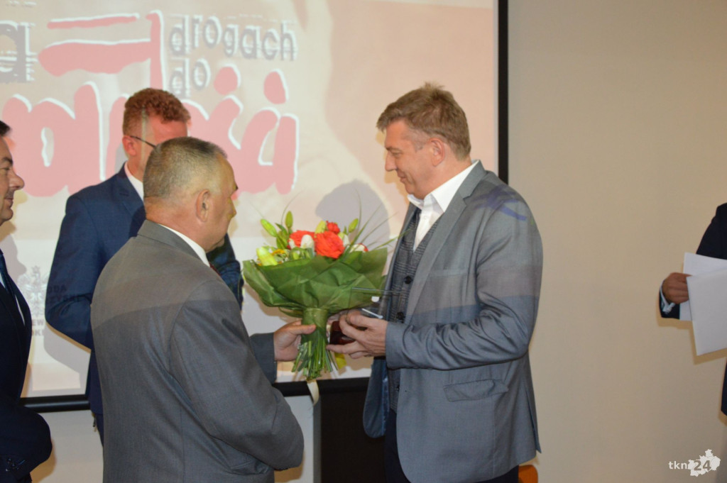 Nagrody i historia zdominowały pierwszy dzień Kuźnic Koneckich 2019 [wideo, zdjęcia]
