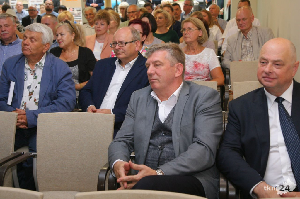 Nagrody i historia zdominowały pierwszy dzień Kuźnic Koneckich 2019 [wideo, zdjęcia]