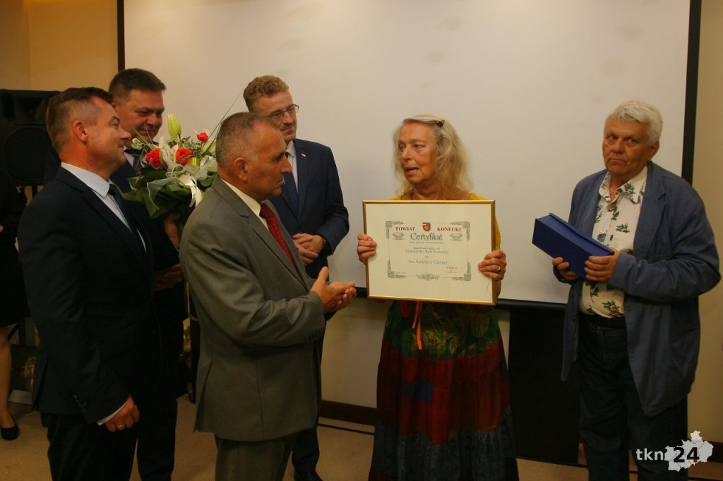 Nagrody i historia zdominowały pierwszy dzień Kuźnic Koneckich 2019 [wideo, zdjęcia]