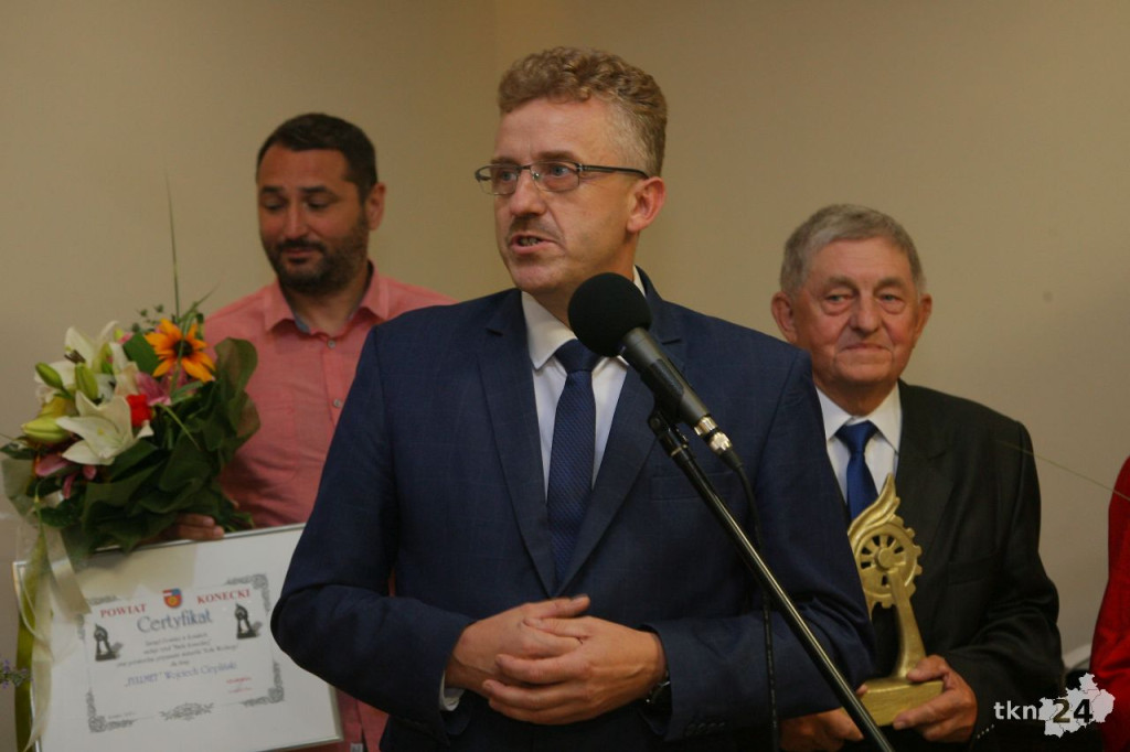 Nagrody i historia zdominowały pierwszy dzień Kuźnic Koneckich 2019 [wideo, zdjęcia]