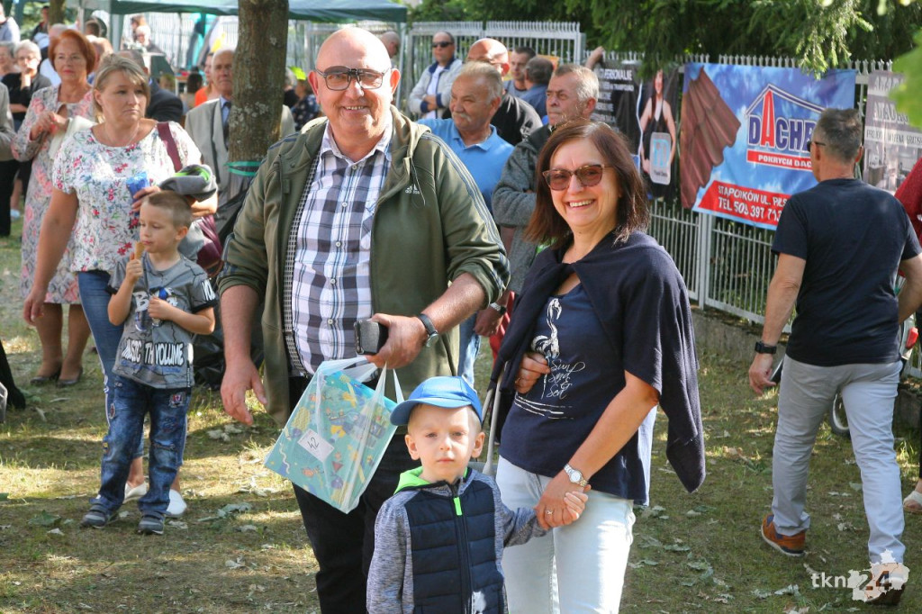 Rodziny dla rodzin w Stąporkowie. Fotorelacja z charytatywnego pikniku