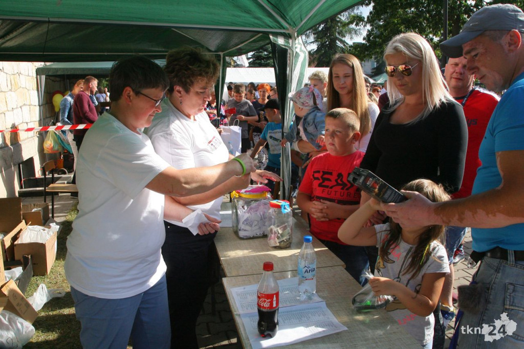Rodziny dla rodzin w Stąporkowie. Fotorelacja z charytatywnego pikniku