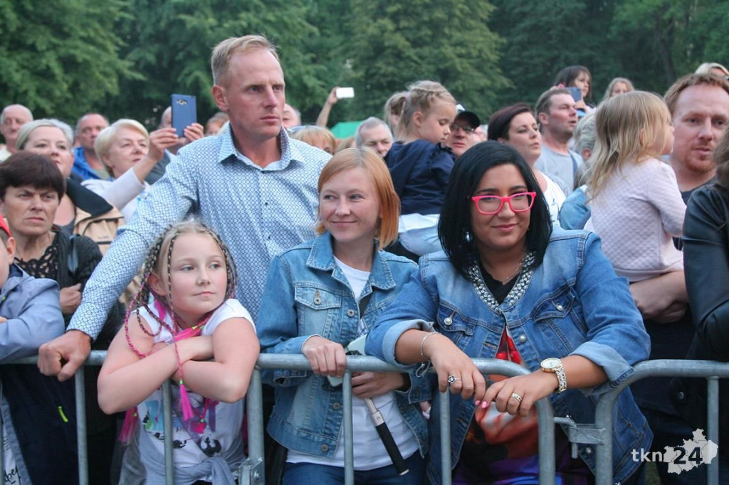 Relacja wideo: Drugi dzień Kuźnic Koneckich z koncertem Kombii!