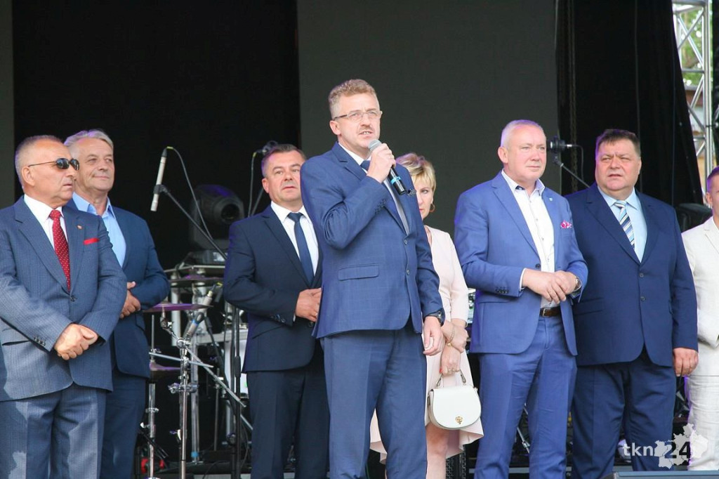 Relacja wideo: Drugi dzień Kuźnic Koneckich z koncertem Kombii!
