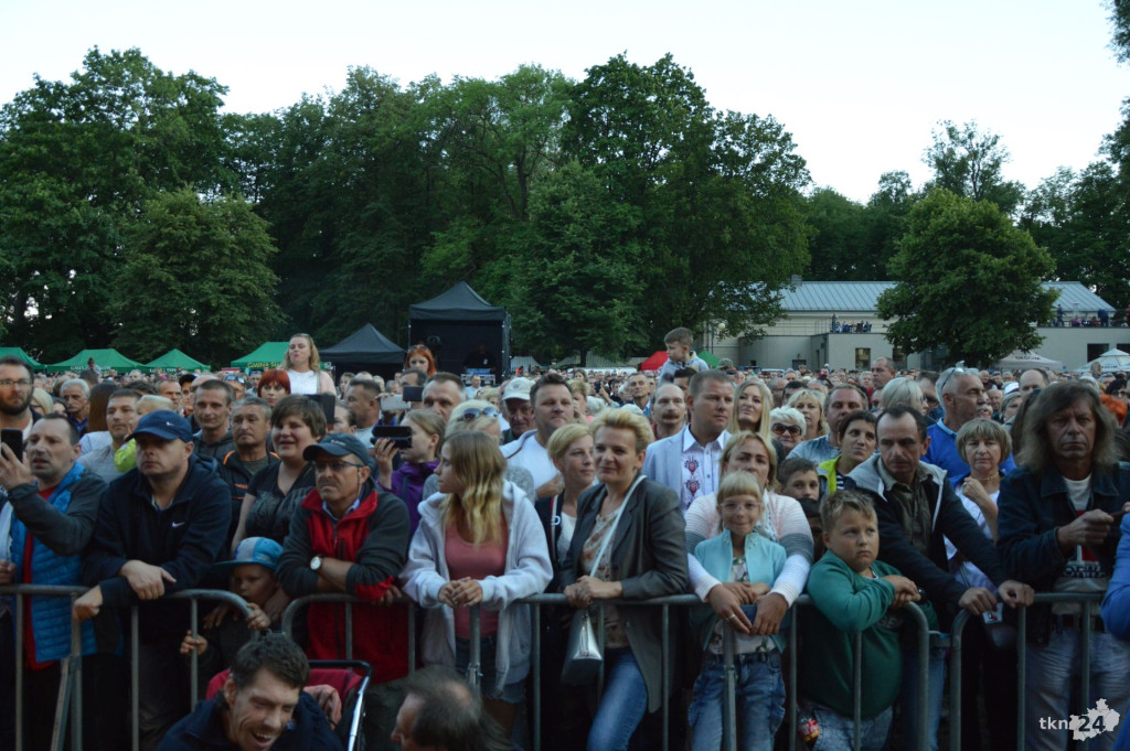 Relacja wideo: Drugi dzień Kuźnic Koneckich z koncertem Kombii!