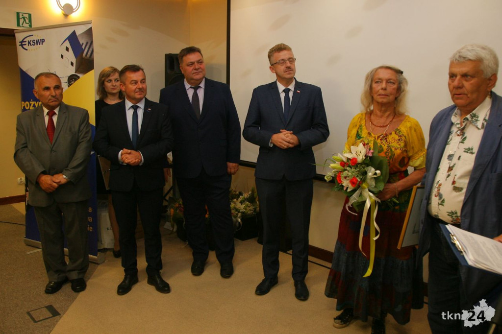 Powiatowe nagrody przyznane. Zobaczcie kto je dostał! [wideo, zdjęcia]