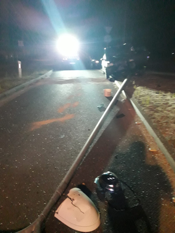 Nocna kolizja na Sielpi [zdjęcia]