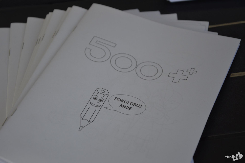 Wojewoda Świętokrzyski promowała w Końskich program 500+ [wideo, zdjęcia]