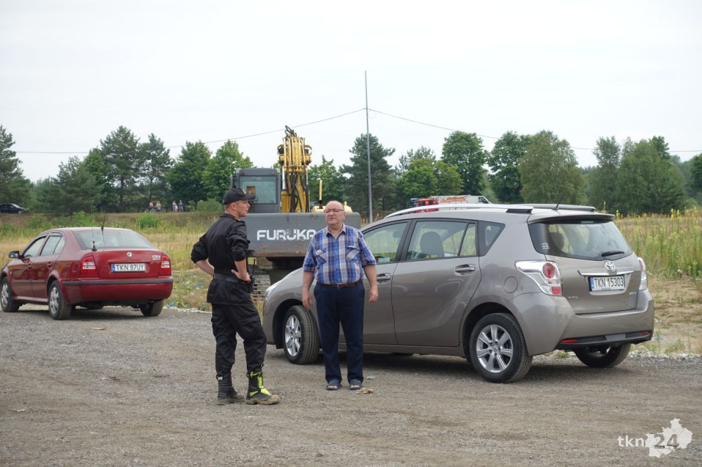 WIDEO: Gigantyczny pożar składowiska odpadów koło Fałkowa! AKTUALIZACJA