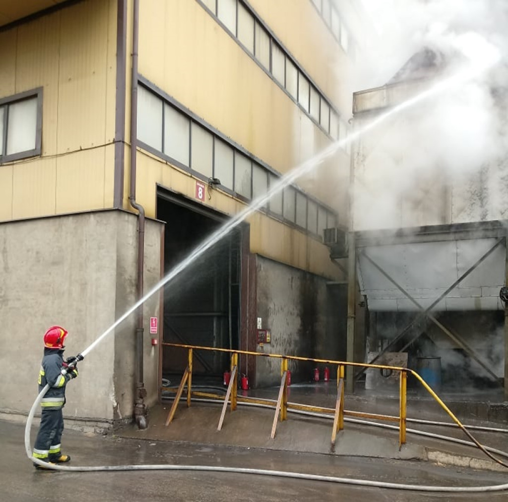 Pożar w KZO. Zapaliły się filtry [zdjęcia]