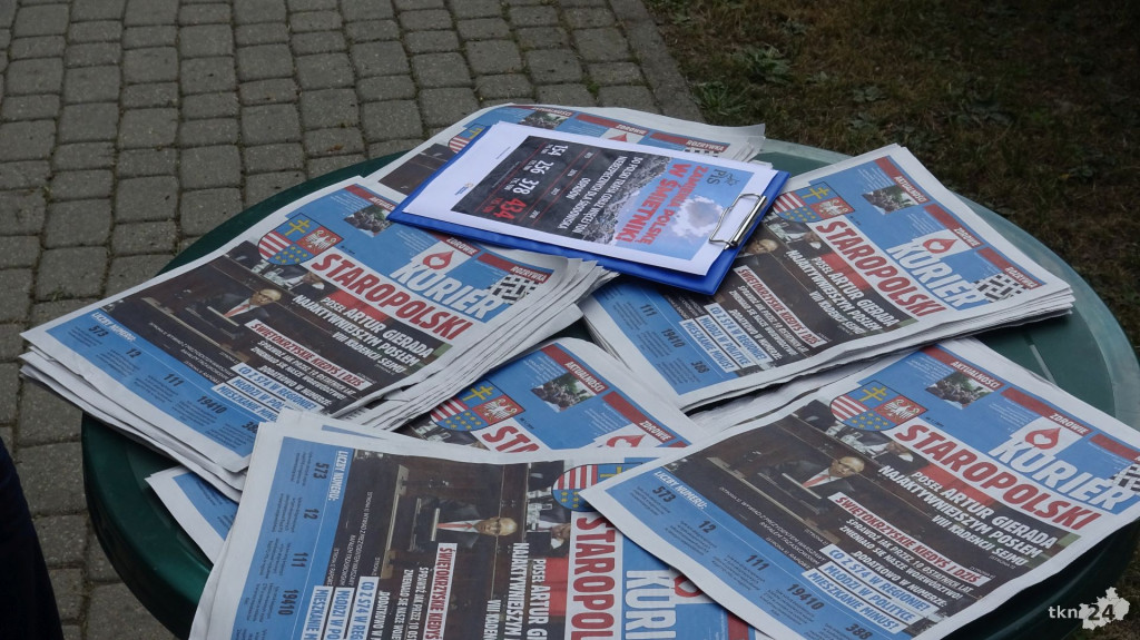 Gierada `Na luzie o polityce` w Końskich [wideo, zdjęcia]