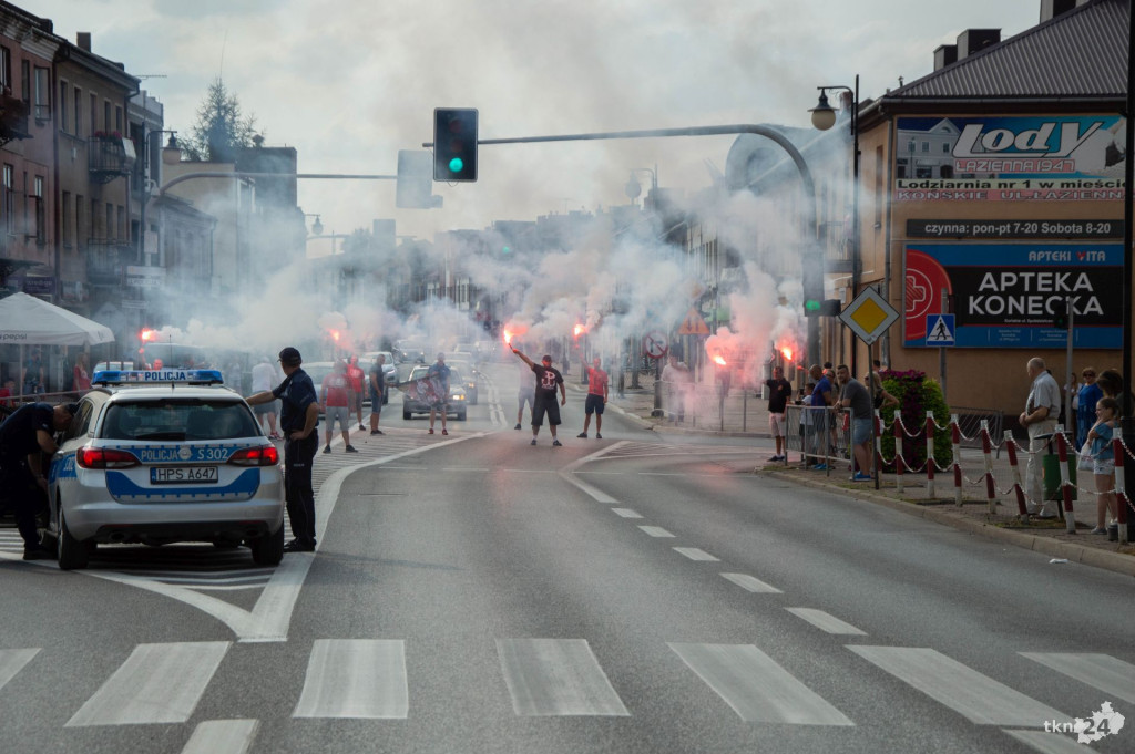 Końskie pamiętają o Powstańcach Warszawskich. Uczciliśmy Godzinę W [wideo, zdjęcia]