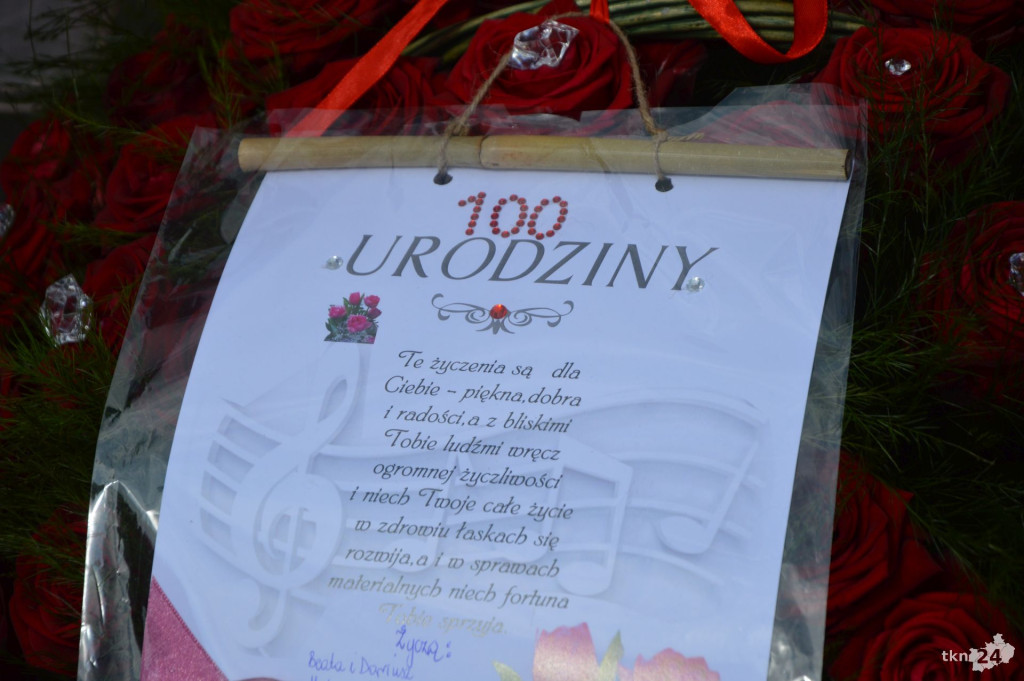 Kazimiera Batóg obchodziła swoje setne urodziny [wideo, zdjęcia]