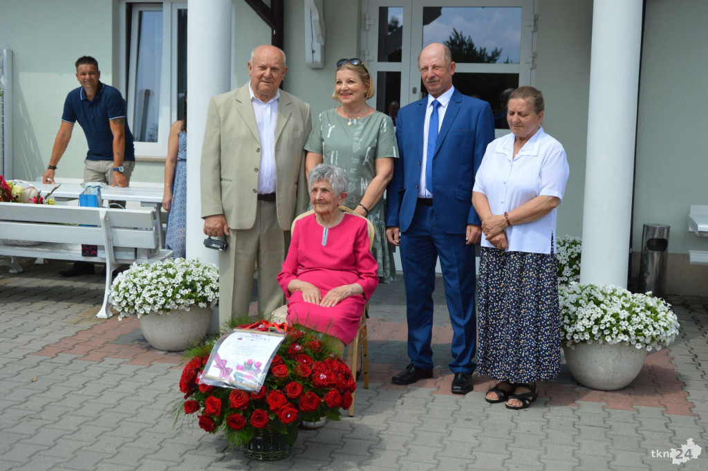Kazimiera Batóg obchodziła swoje setne urodziny [wideo, zdjęcia]